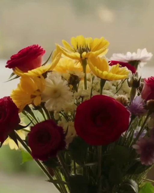 Mother's Day is around the corner 💐

 Flowers only last a few days, whereas a Clutter Free Home can last a lifetime ✨ 

 Give Mom what she really wants ~ her home & space back!! 

 We’ve got on-site and off-site storage solutions for Mom. Move the clutter to one of our on-site drive up units in our secure storage yard. 

 Or, if you're looking for solutions closer to home, add a sea can to your property to keep the clutter outside the home but still close enough for comfort. 

 With various sizes available we are sure to have the right size to suit her needs. Inquire today and give your Mom her space and peace back with storage 🩷 

#mothersday #giftformom #storagesolutions #giftgivingideas #yegmoms