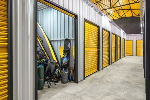 How do I ensure proper ventilation in the storage unit?